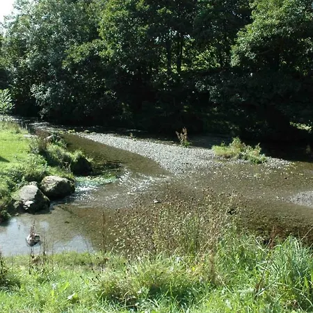 Lodge Ruskin *